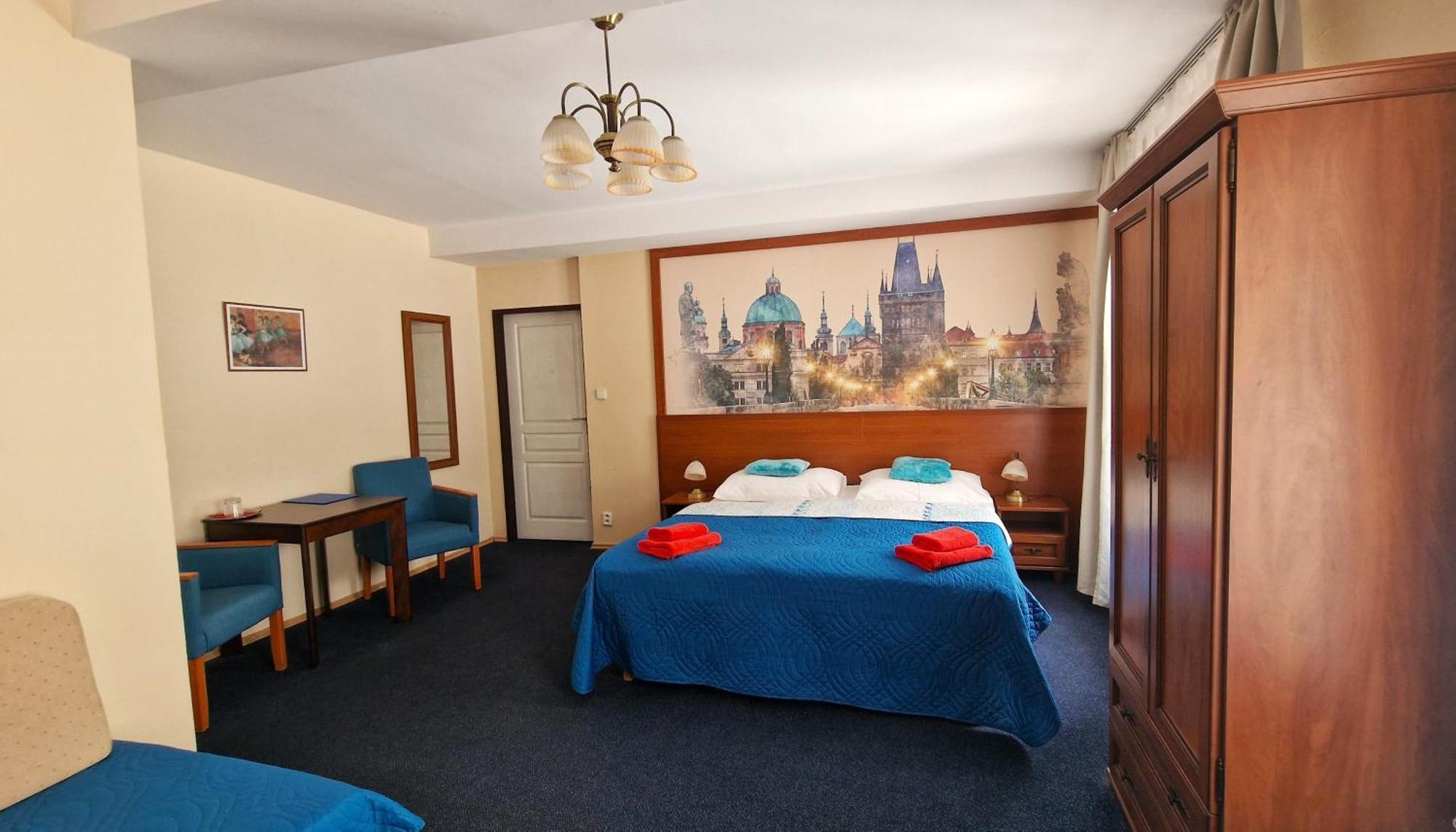 Aaron 3* Praga