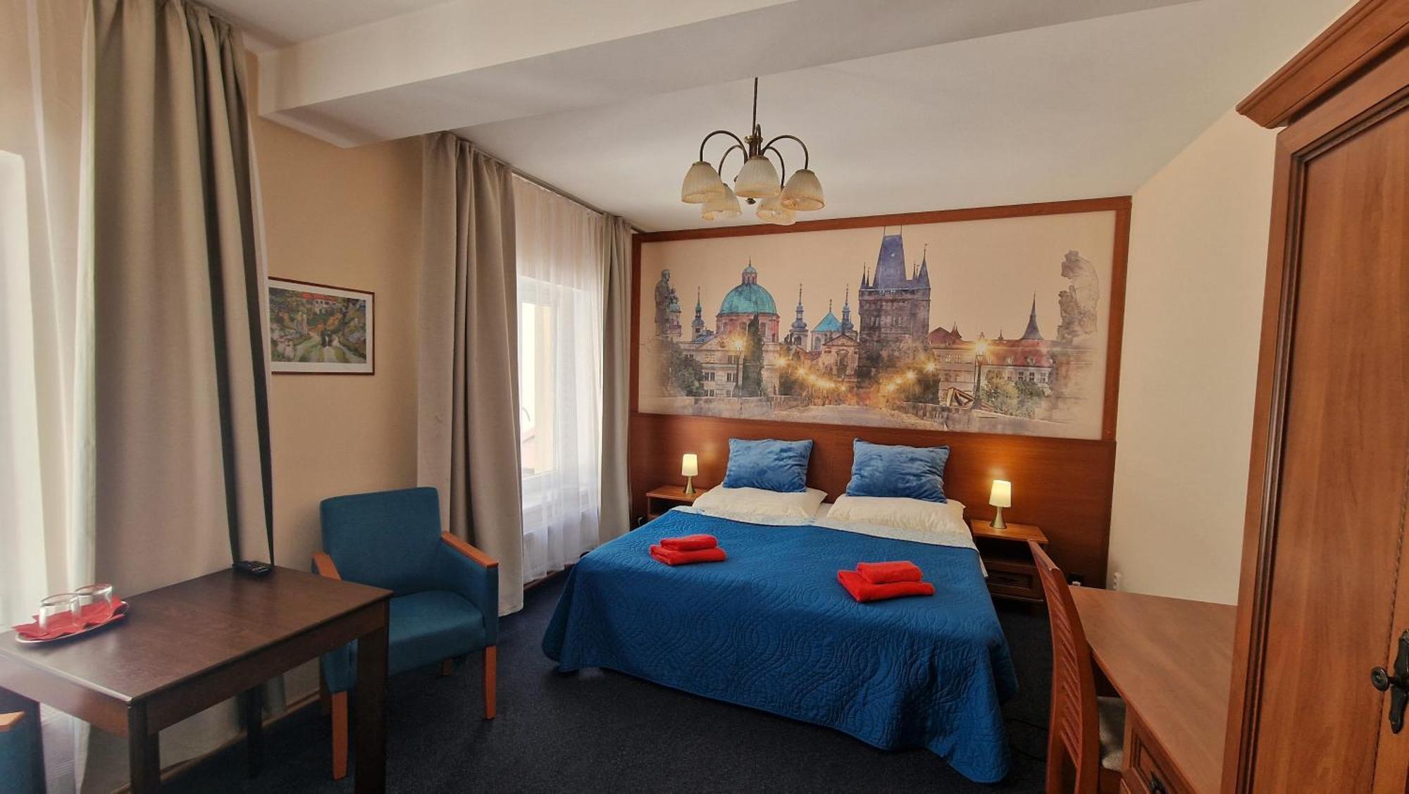 Aaron 3* Praga